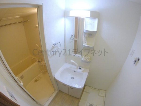 レジュールアッシュ梅田リュクス