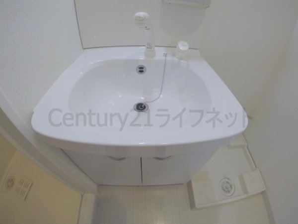 レジュールアッシュ梅田リュクス