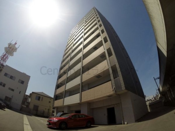 クレスティークアヤ