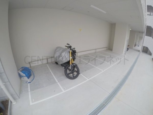 スプランディッド十三本町