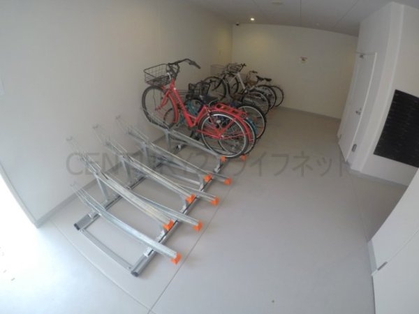 スプランディッド十三本町