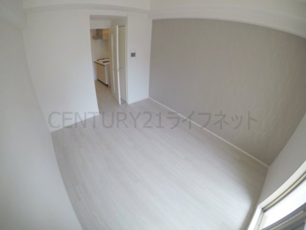 スプランディッド十三本町