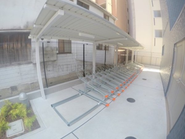 プレサンス塚本ベラビィ