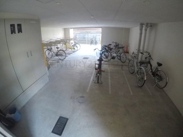 アスリート江坂2番館