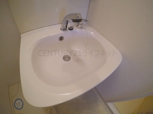 アスリート江坂2番館