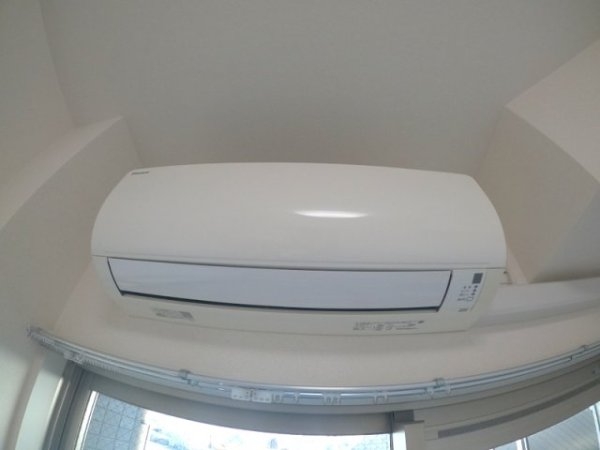 ファステート江坂ランウェイ