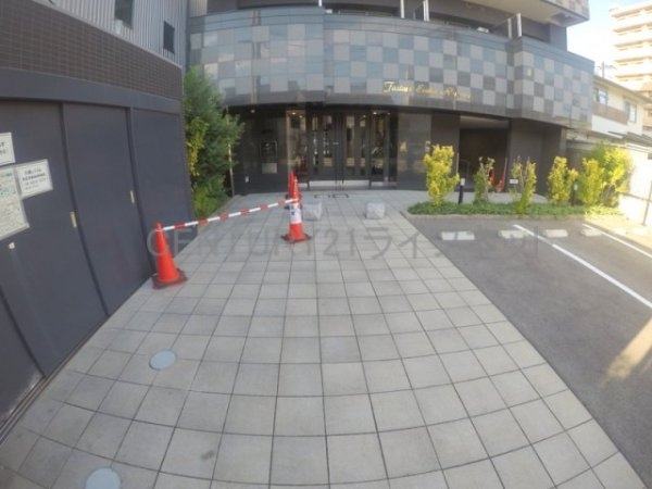 ファステート江坂ランウェイ