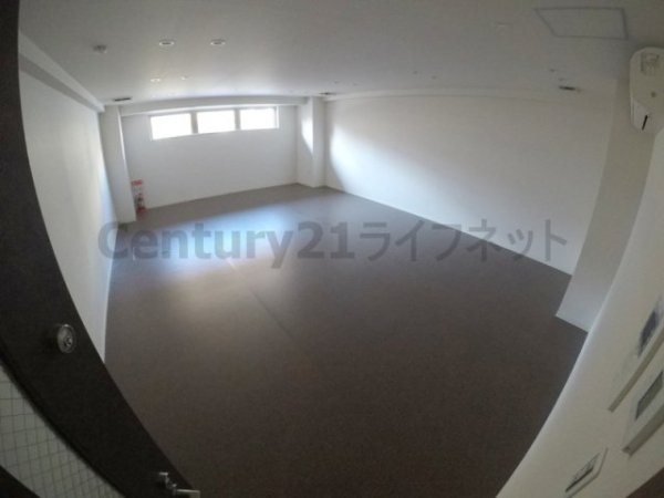 プレサンス新大阪ジェイズ