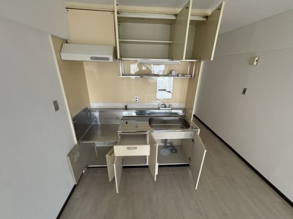 新大阪コーポビアネーズ