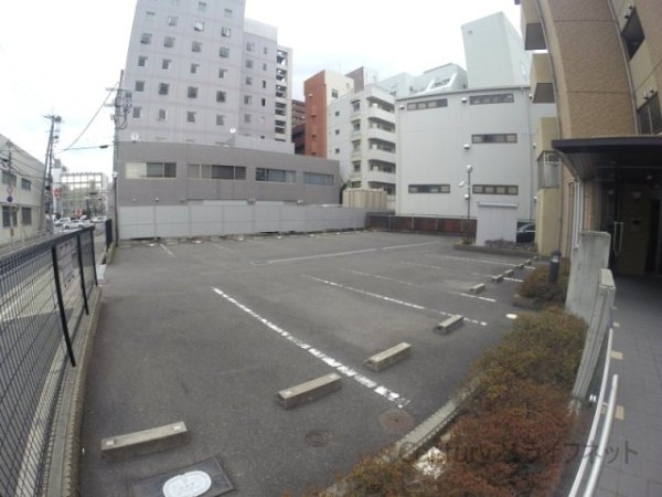 大阪市淀川区西中島２丁目のマンション