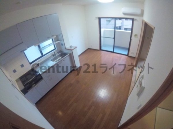 大阪市淀川区西中島２丁目のマンション