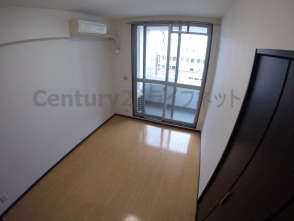 クレイルタワー