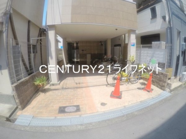 ライトコート十三元今里