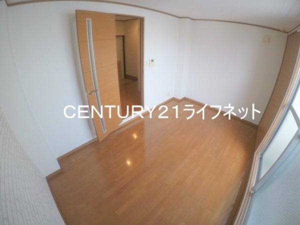 ライトコート十三元今里