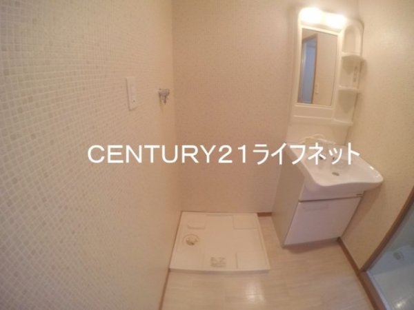 ライトコート十三元今里