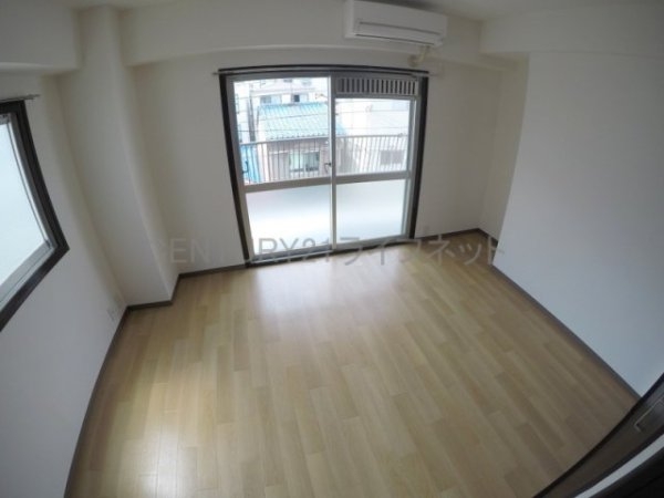 アールエンシンビル