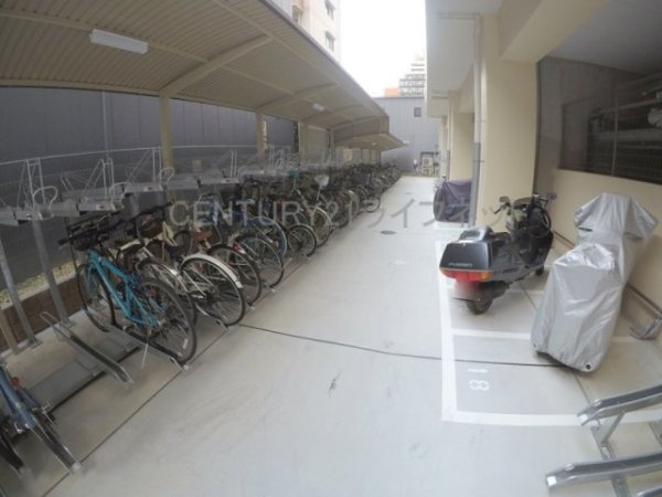 セレニテ江坂ルフレ