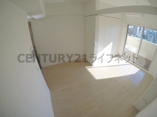 セレニテ江坂ルフレ