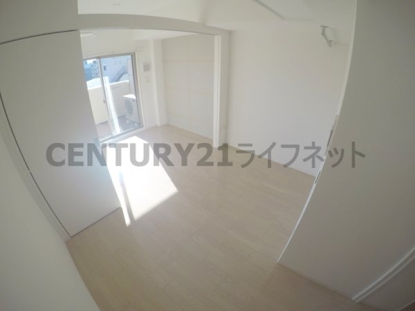 セレニテ江坂ルフレ