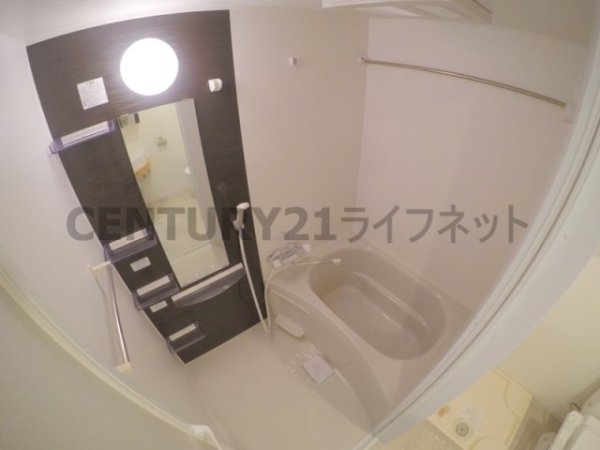 セレニテ江坂ルフレ