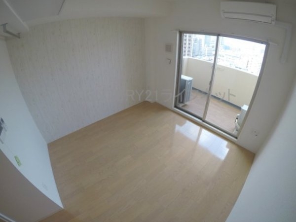 セレニテ江坂ルフレ