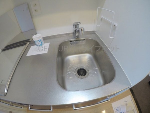 セレニテ江坂ルフレ