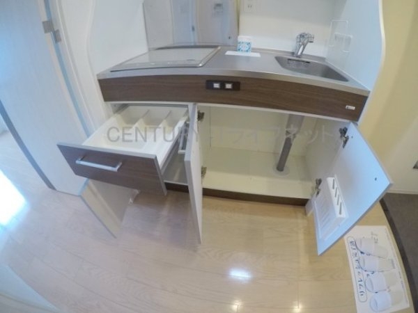 セレニテ江坂ルフレ