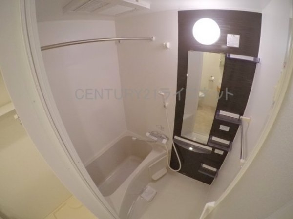 セレニテ江坂ルフレ