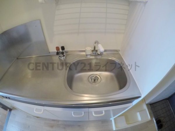 ローズコーポ新大阪９