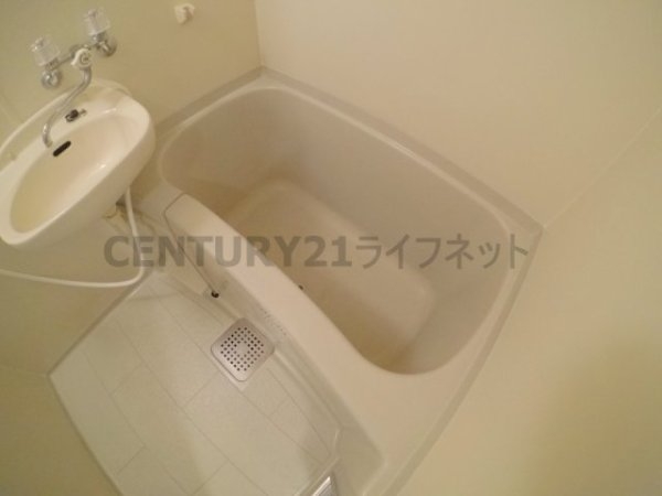 ローズコーポ新大阪９