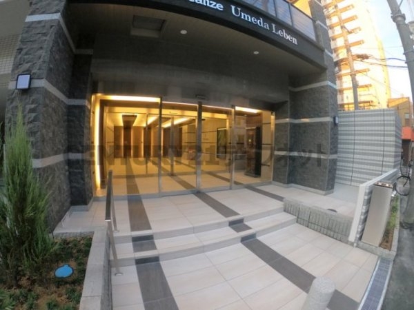 フォーリアライズ梅田レーベン