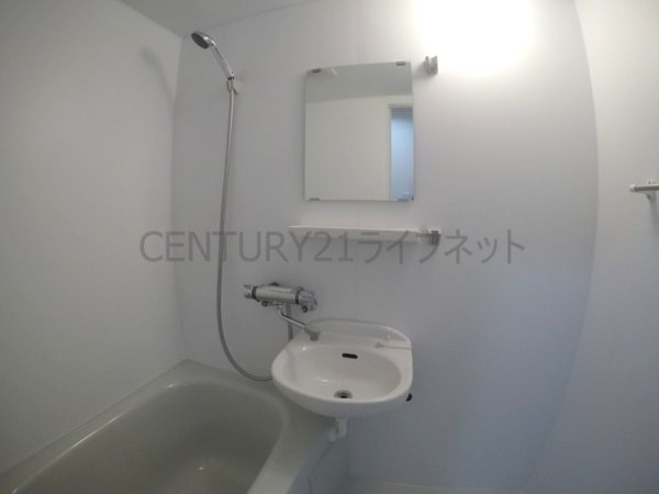 ローズコーポ新大阪７