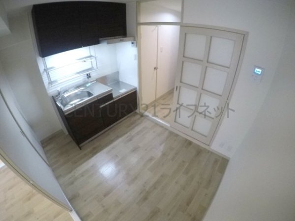 ローズコーポ新大阪７