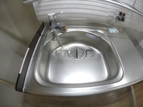 ローズコーポ新大阪７