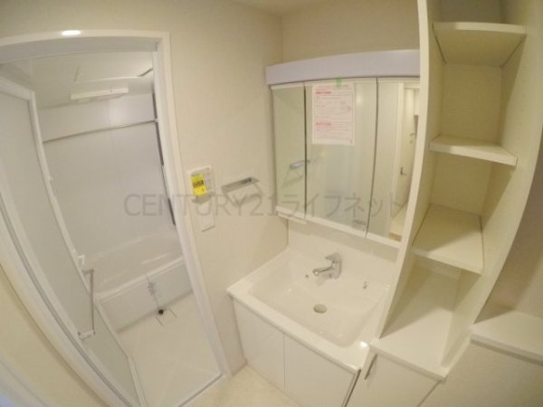 スプランディッド江坂3