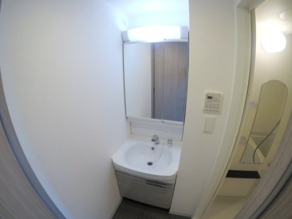 プレサンス塚本駅前