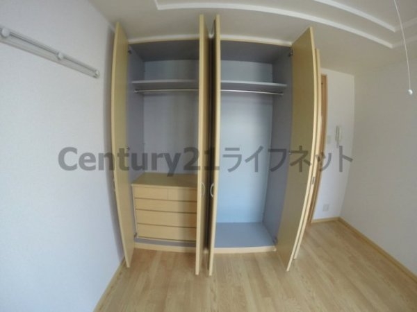 ジョリ・アウローラ