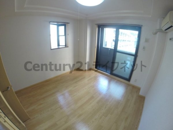 ジョリ・アウローラ