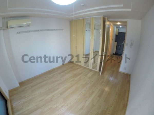 ジョリ・アウローラ