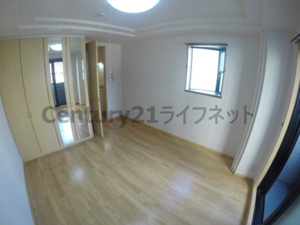 ジョリ・アウローラ