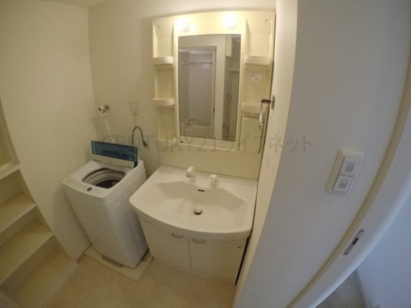 ドライバウム江坂