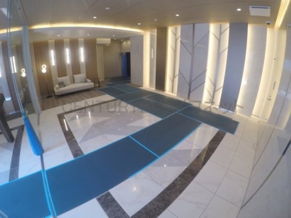 スプランディッド江坂3