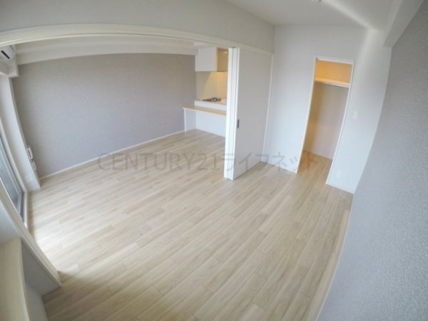 スプランディッド江坂3