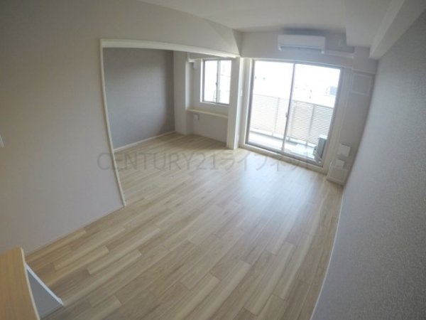 スプランディッド江坂3