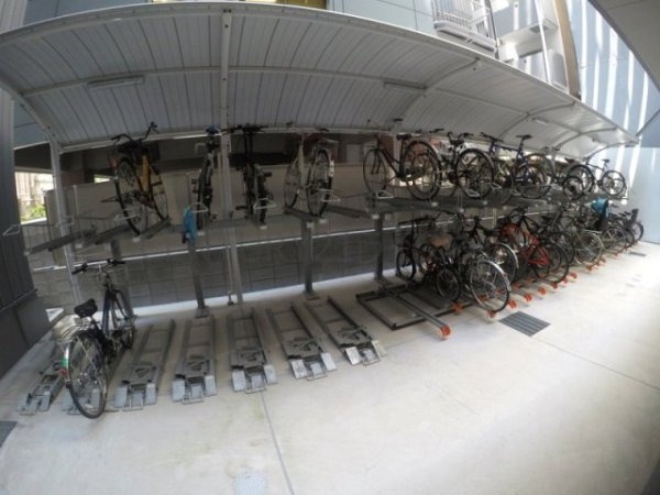 フレール江坂レジデンシャル