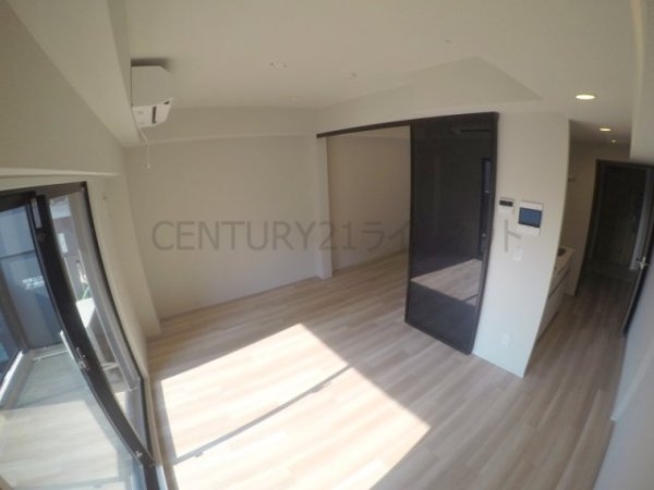 シーズンフラッツ中崎