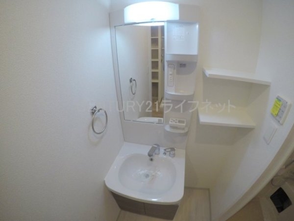 ラカーサ新北野2