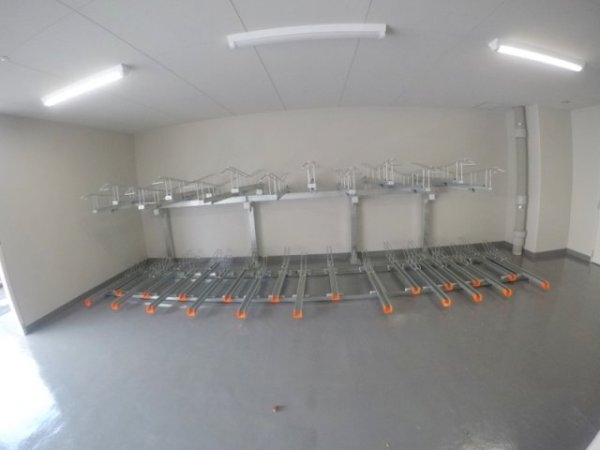 プレジオ西中島ASIAN