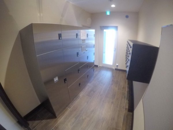 プレジオ西中島ASIAN