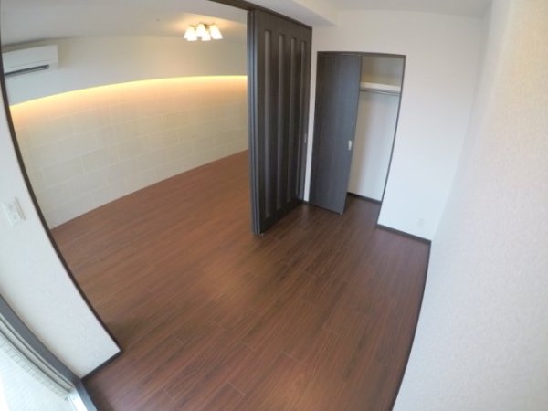 プレジオ西中島ASIAN